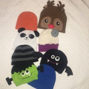 Lot of 8 toddler/children winter hats.